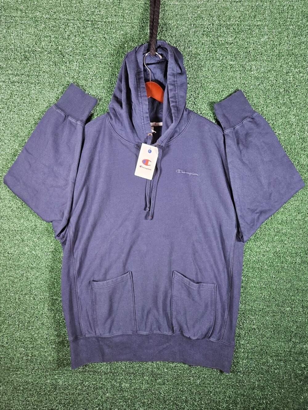 NWT Champion Pullover Hoodie with Front Pockets / Mens Size Large / Navy Blue